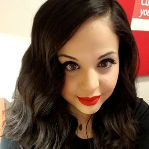 Meet your Posher, Krystal